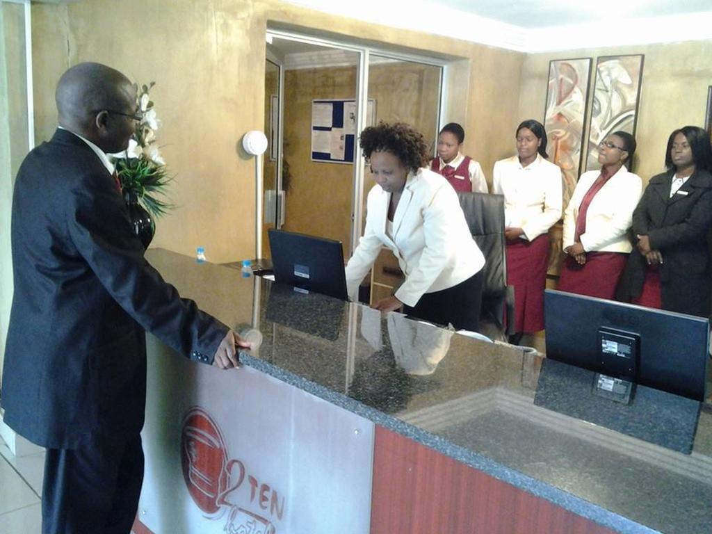2Ten Hotel Sibasa Luaran gambar