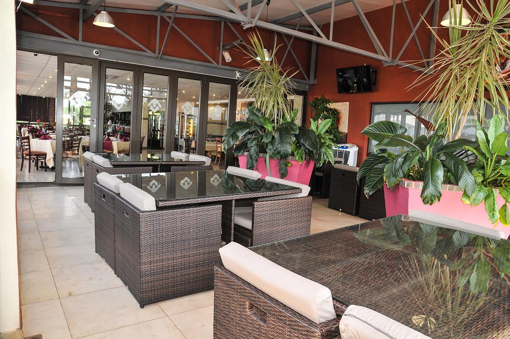 2Ten Hotel Sibasa Luaran gambar