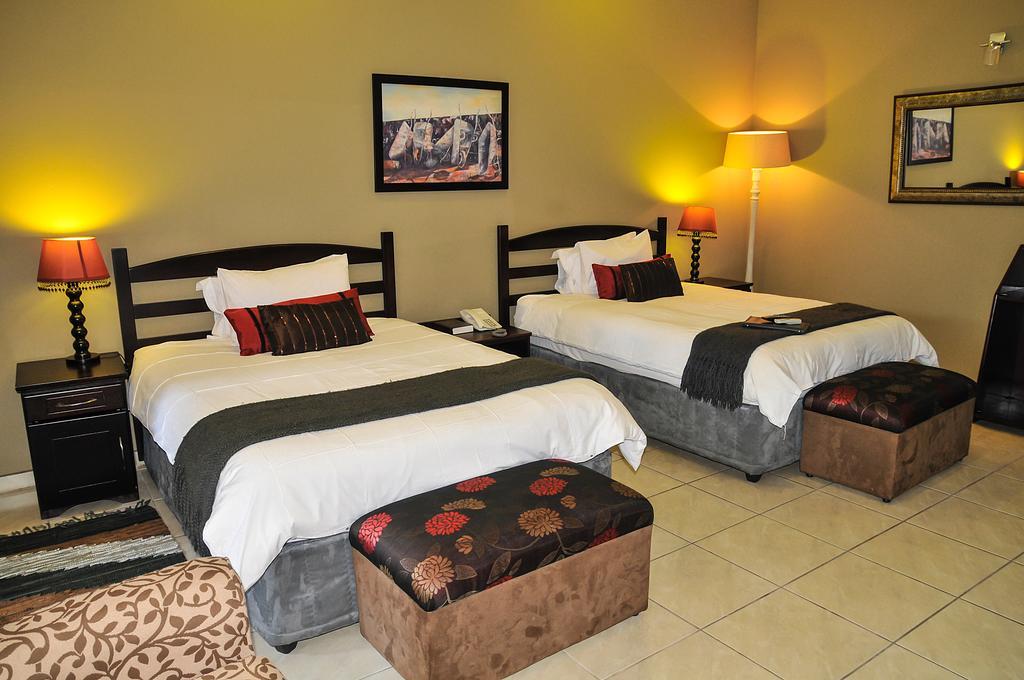 2Ten Hotel Sibasa Luaran gambar