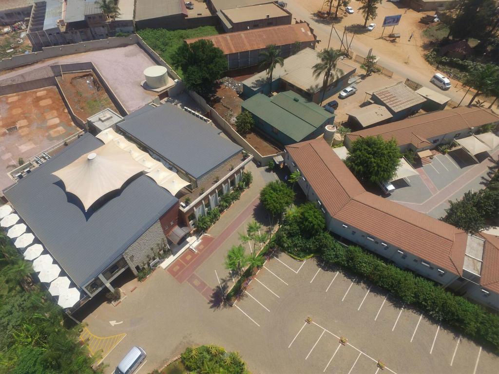 2Ten Hotel Sibasa Luaran gambar