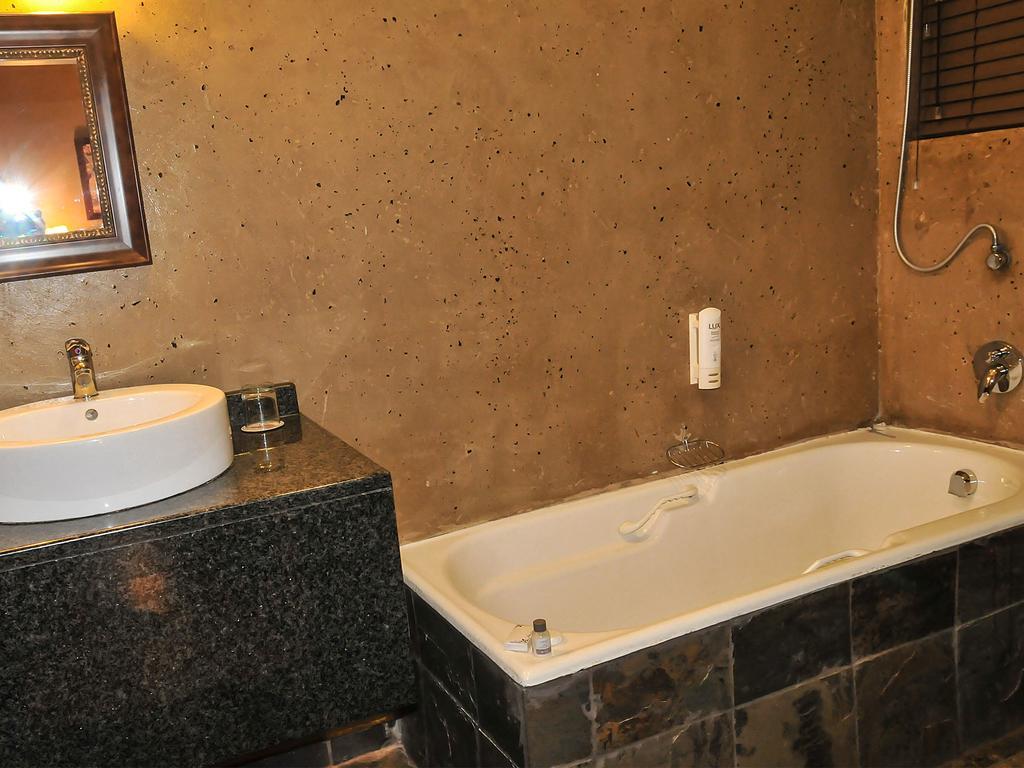 2Ten Hotel Sibasa Luaran gambar
